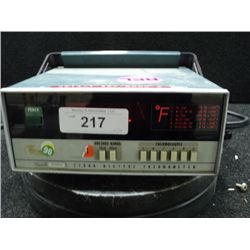 FLUKE 2100A THERMOMETER