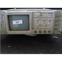 TEKTRONIX TDS420 OSCOPE
