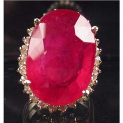 14K GOLD RUBY AND DIAMOND RING - SIZE 6.75