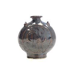 Chinese water bottle vase with "Leaf" design