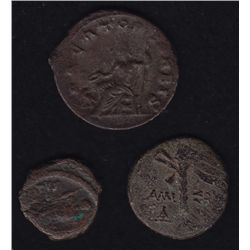 Lot of three Bronzes