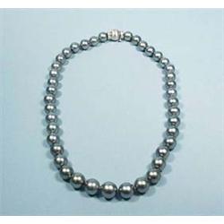 An exceptional natural silver pearl necklace....