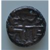 Image 2 : Phraates IV (38-2 BC) - AE-15 diad hd.l. with wavy hair Obv: Archer r. with bow, monogram below 3.9 