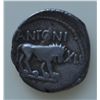 Image 2 : Mark Antony (42 BC) - AR-Quinarius Obv: Winged head of Fulvia r.,  III VIR R P C  Rev: Lion walking 