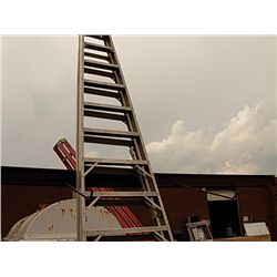 STEP LADDER