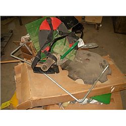 (1) LOT TRACTOR PARTS