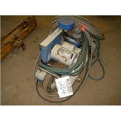 AIR COMPRESSOR