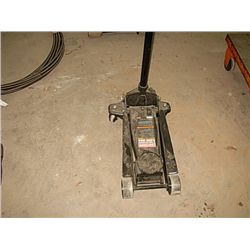 FLOOR JACK