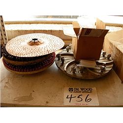 (1) LOT FLOOR BUFFING PADS