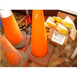 (1) LOT SAFETY LIGHTS & CONES