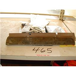 (1) LOT FLOOR STRIPPER BLADES