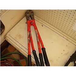 (1) LOT 2 BOLT CUTTERS