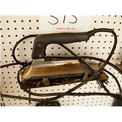 SEAMING IRON