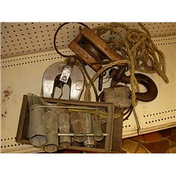 (1) LOT PULLEY & SOCKETS
