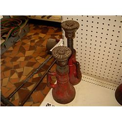 (1) LOT 2 SCREW JACKS