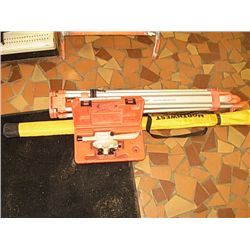 DAVID WHITE LEVEL W/TRIPOD