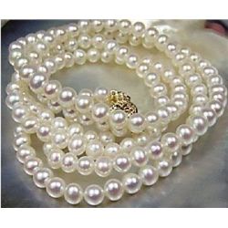 Amazing 8-9mm White Akoya Cultured Pearl Necklace MWF1