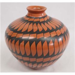 Mata Ortiz Black on Red Pottery Jar - Lucie Soto