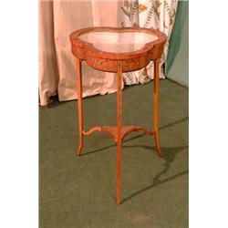 A Very Pretty Clover Shaped Bijouterie Dis...