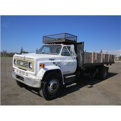 1985 Chevrolet Kodiak S/A Stake-Side Scissor Dump Truck