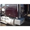 Image 11 : 1999 International Eagle 9200 T/A Sleeper Truck Tractor