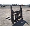 Image 4 : WB 66" Loader Forks