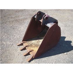 JGB 24" Backhoe Bucket w/ Teeth