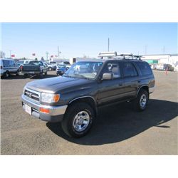 1998 Toyota 4-Runner SR5 4x4 SUV