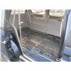 Image 6 : 1997 Nissan Quest XE Minivan