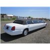 Image 3 : 2000 Lincoln Town Car Limousine