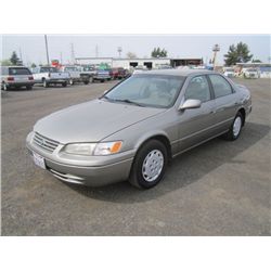 1998 Toyota Camry LE Sedan