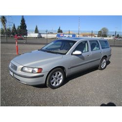 2001 Volvo V70 Sedan