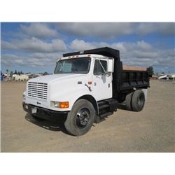 1995 International 4700 DT466 S/A Dump Truck