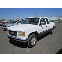 1994 GMC 1500 Sierra SLE 4X4 Pickup Truck