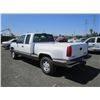 Image 4 : 1994 GMC 1500 Sierra SLE 4X4 Pickup Truck