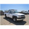 Image 2 : 2004 Chevrolet Silverado 3500 Pickup Truck