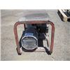 Image 4 : Generac 2,400w Generator