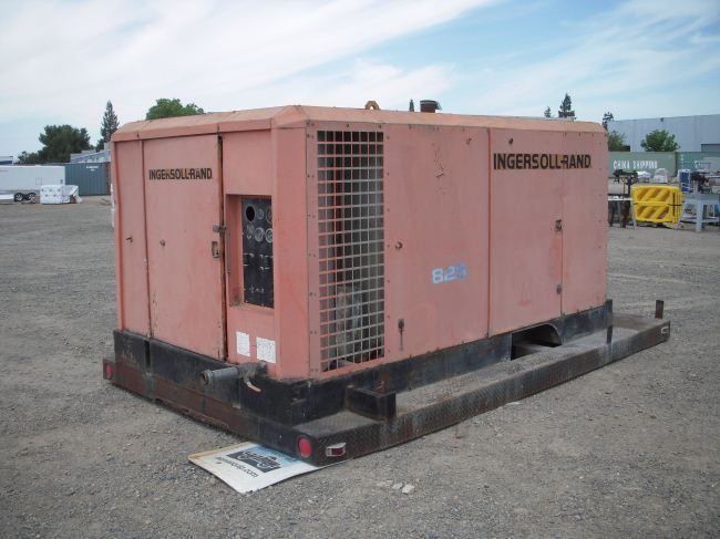 Ingersoll-Rand 825 Skid-Mount Compressor