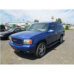 1999 GMC Yukon Denali 4x4 SUV