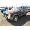 Image 1 : 1988 Jeep Cherokee Laredo 4x4 SUV
