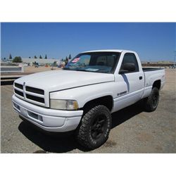 1998 Dodge Ram 1500 Sport 4x4 Pickup Truck