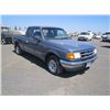 Image 2 : 1994 Ford Ranger XLT Xtra Cab Pickup Truck
