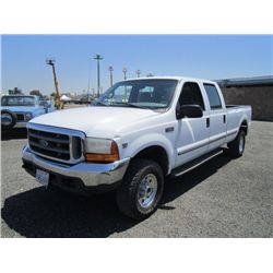 1999 Ford F250 Super Duty 4x4  4-Door Pickup Truck