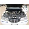 Image 12 : 2001 Lincoln Towncar Paris Stretched Limo
