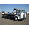 Image 2 : 1986 Volvo White PT240 T/A Cab-Over Roll-Off Truck