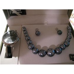 Brand New Ladies Watch with matching bracelet & chain and pendent