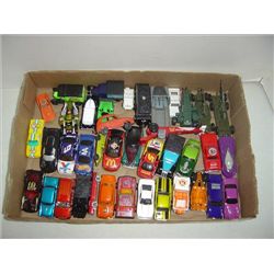 LOT 40 TOY CARS HOT WHEELS MATCHBOX