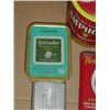 Image 3 : LOT 5 ANTIQUE VINTAGE TOBACCO TINS SPINNAKER