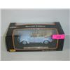 Image 1 : MAISTO DIECAST VOLKSWAGEN CABRIOLET 1951