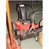 Image 2 : SNAPPER 19" SNOW THROWER WITH ELECTRIC START